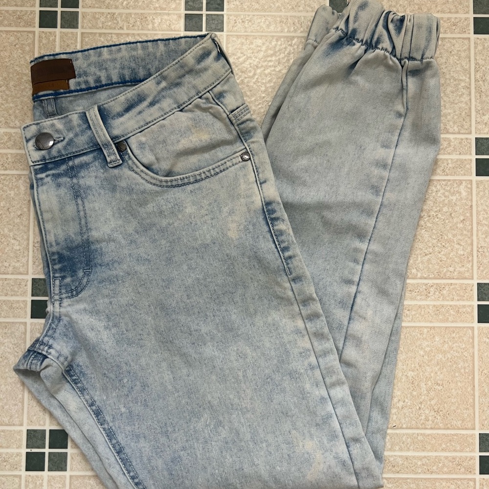 Tainted Denim Men's Relaxed Jogger Fit Light Wash Jeans